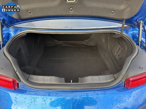 Used 2018 Chevrolet Camaro LT w/ Technology Package image 17