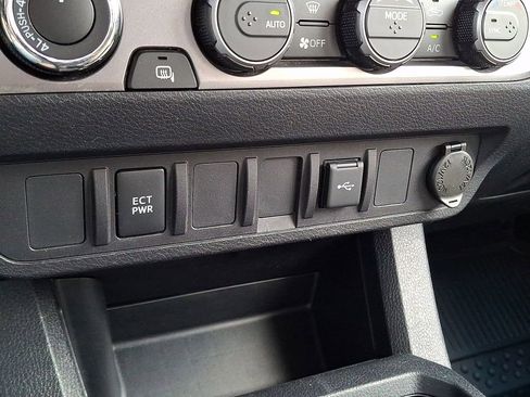 Used 2023 Toyota Tacoma SR AWD/4WD image 24