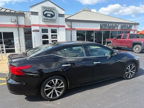 Used 2018 Nissan Maxima Platinum FWD image 5