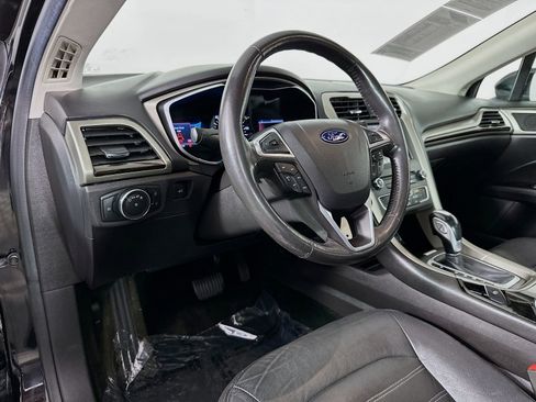 Used 2016 Ford Fusion Energi SE FWD image 10