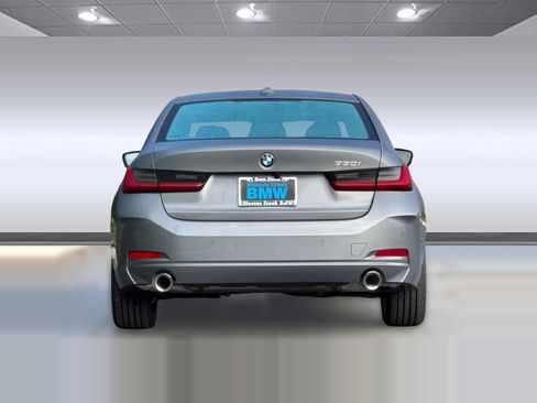 Used 2026 BMW 330i Sedan w/ Premium Package RWD image 10