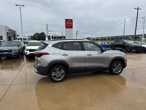 Certified 2021 Kia Seltos S FWD image 14