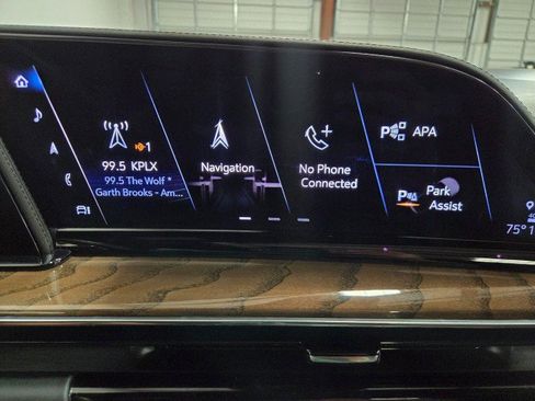 Used 2023 Cadillac Escalade ESV Sport Platinum w/ LPO, ONYX Package image 53