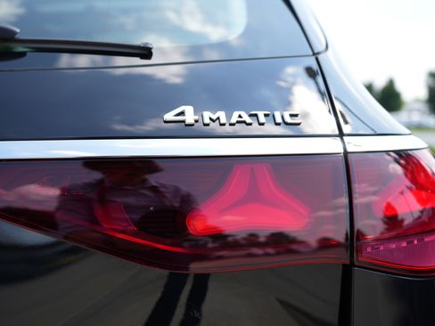 New 2025 Mercedes-Benz E 450 4MATIC All-Terrain Wagon image 17