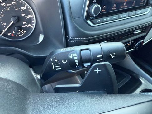 Certified 2023 Nissan Rogue S image 29