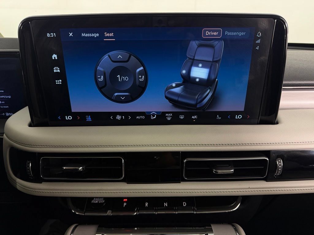 Used 2025 Lincoln Aviator Reserve w/ Equipment Group 201A AWD/4WD image 19