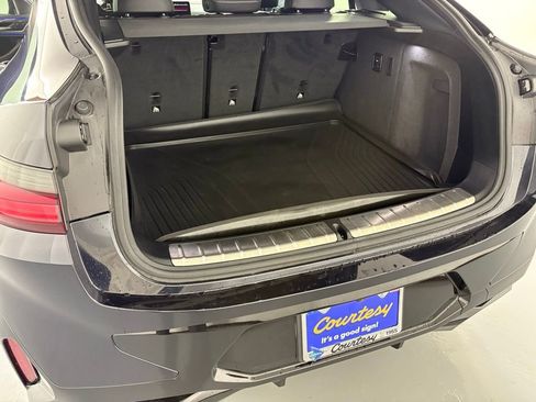 Used 2023 BMW X4 M40i w/ Premium Package image 36