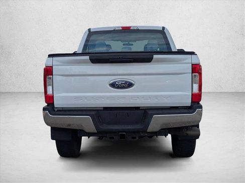Used 2017 Ford F250 XL w/ STX Appearance Package AWD/4WD image 6