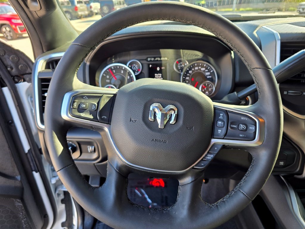 Used 2025 RAM 2500 Big Horn AWD/4WD image 23