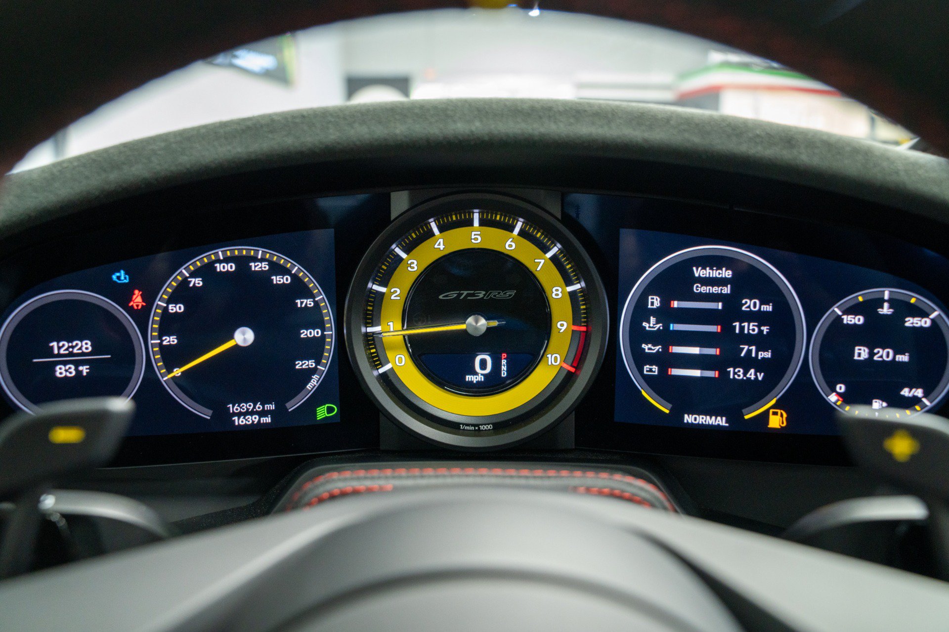 Used 2025 Porsche 911 GT3 RS RWD image 33