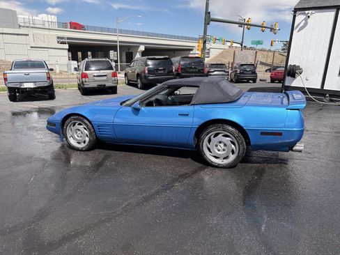Used 1991 Chevrolet Corvette Convertible image 4