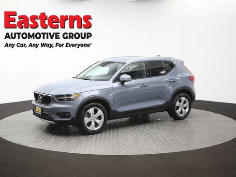 Used 2021 Volvo XC40 T4 Momentum FWD image 56
