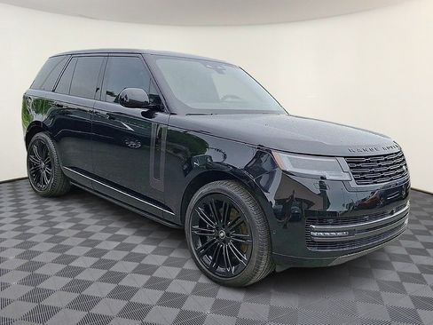 Certified 2025 Land Rover Range Rover SE AWD/4WD image 2