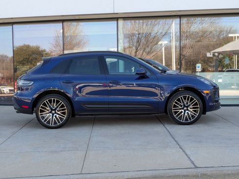 New 2026 Porsche Macan image 8