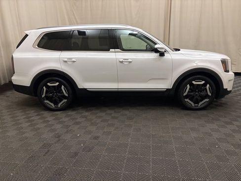 Certified 2023 Kia Telluride EX image 4