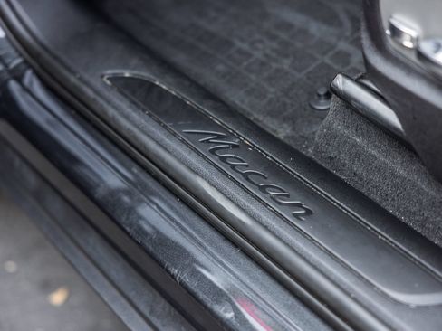 Certified 2026 Porsche Macan AWD/4WD image 21