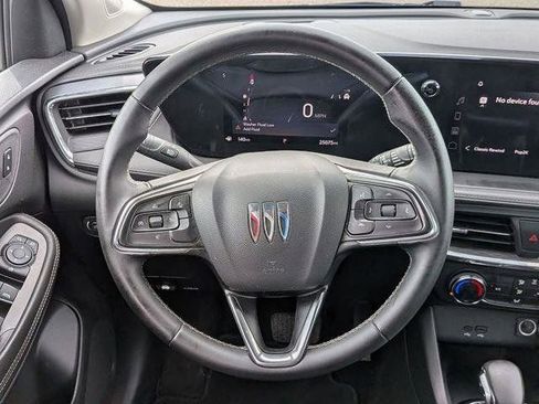 Used 2025 Buick Encore GX Preferred AWD/4WD image 18