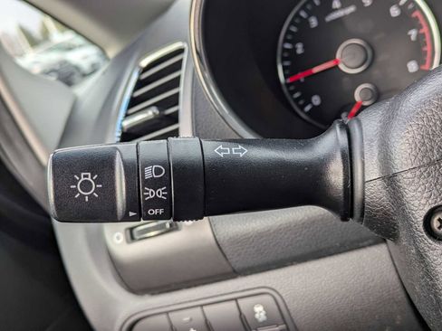 Used 2017 Kia Forte LX image 26