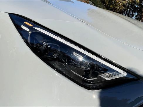 Used 2024 Mercedes-Benz SL 43 AMG image 30