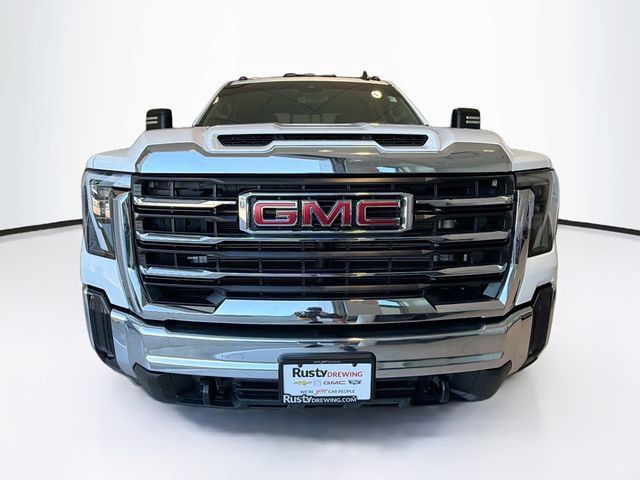 Used 2024 GMC Sierra 3500 SLE w/ SLE Value Package AWD/4WD image 2
