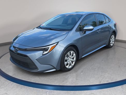 Certified 2023 Toyota Corolla LE FWD image 1