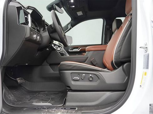 New 2026 GMC Sierra 2500 Denali Ultimate w/ Max Trailering Package image 30