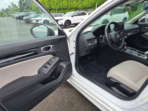 Used 2022 Honda Civic EX image 19