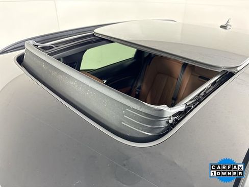 Used 2022 Audi e-tron Premium w/ Convenience Plus Package image 21