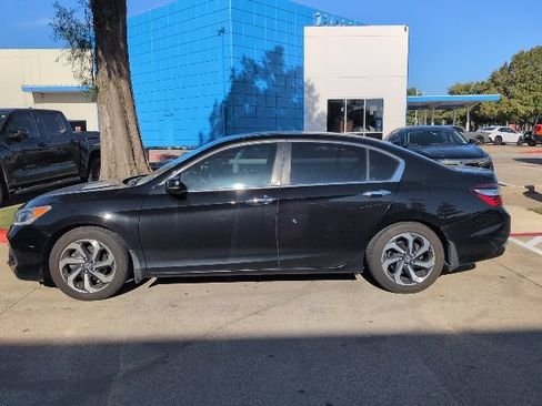 Used 2017 Honda Accord EX-L image 2