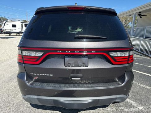 Used 2019 Dodge Durango SXT image 4