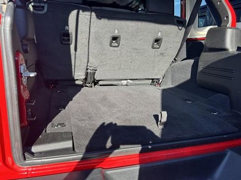 Used 2025 Jeep Wrangler Sport S image 10