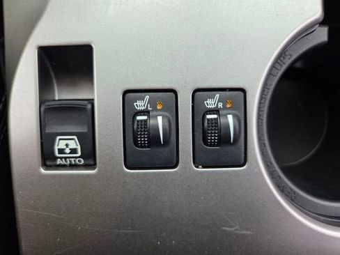 Used 2023 Toyota 4Runner SR5 Premium w/ Moonroof Package RWD image 29
