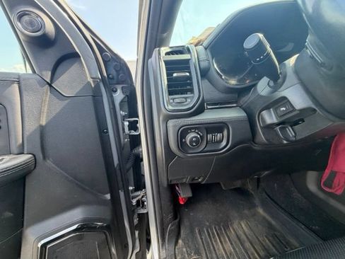 Used 2024 RAM 2500 Limited AWD/4WD image 29