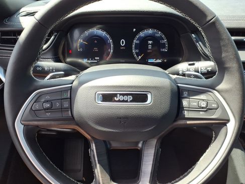 New 2026 Jeep Grand Cherokee Altitude AWD/4WD image 14