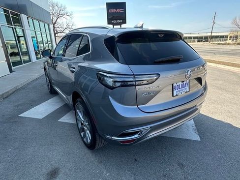 Used 2022 Buick Envision Avenir w/ Technology Package II image 8
