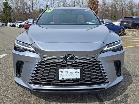Used 2025 Lexus RX 350 Premium image 2