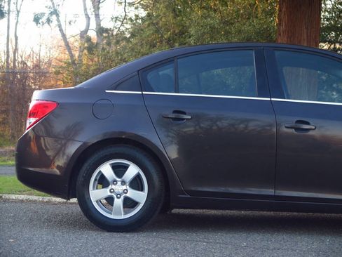Used 2015 Chevrolet Cruze LT w/ Sun And Sound Package FWD image 31