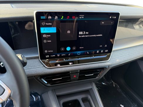 New 2026 Volkswagen Tiguan S image 12