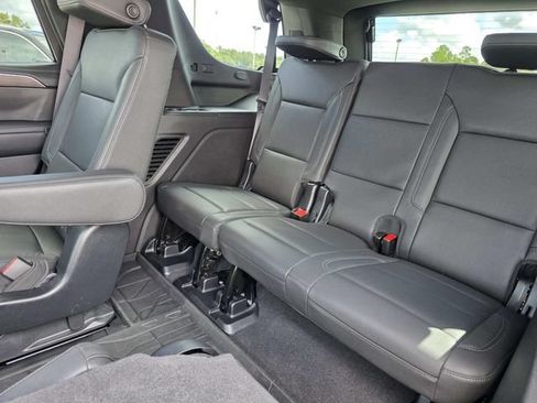 Used 2023 Chevrolet Tahoe LT w/ Luxury Package AWD/4WD image 8
