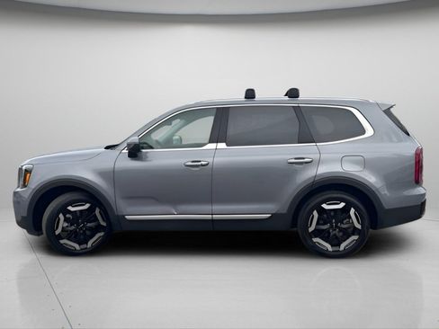 Used 2025 Kia Telluride S AWD/4WD image 16