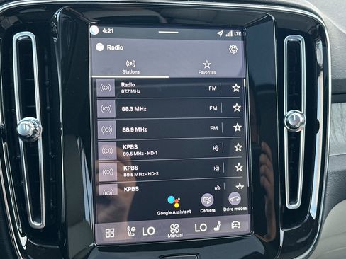 New 2026 Volvo XC40 B5 Plus w/ Climate Package image 15