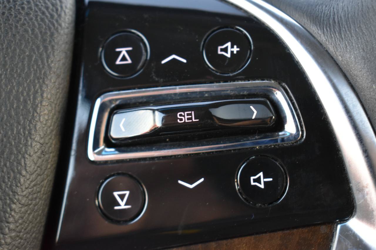 Used 2018 Cadillac Escalade Premium Luxury w/ LPO, Radiant Package AWD/4WD image 16