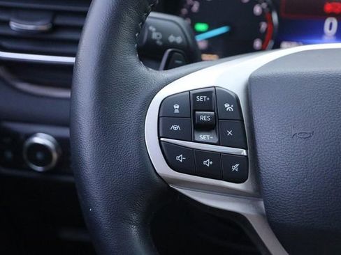 Used 2021 Ford Explorer Limited w/ Hybrid Equipment Group 310A AWD/4WD image 14