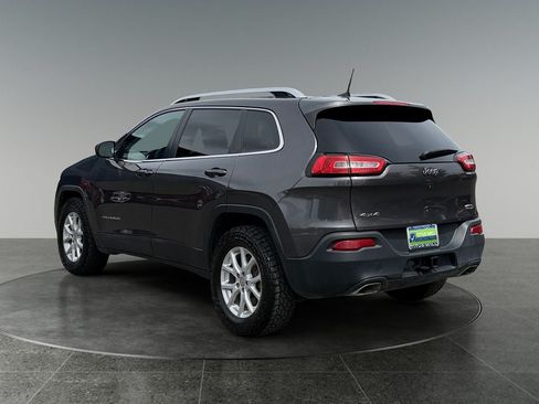 Used 2018 Jeep Cherokee Latitude Plus w/ Comfort/Convenience Group AWD/4WD image 7