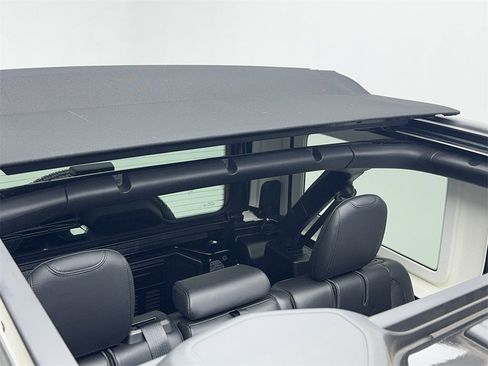 Used 2023 Jeep Wrangler Unlimited Sahara w/ Cold Weather Group image 68