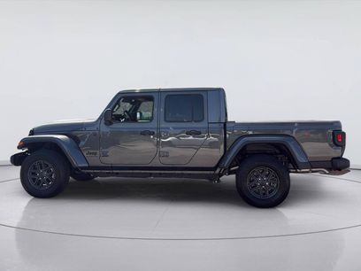 New 2025 Jeep Gladiator Sport