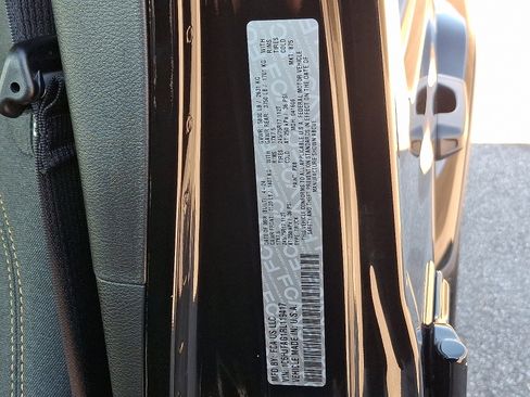 Certified 2024 Jeep Gladiator Sport image 25