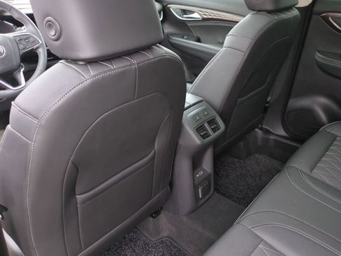 Used 2023 Buick Envision Avenir AWD/4WD image 18