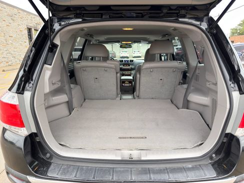 Used 2012 Toyota Highlander Limited FWD image 6