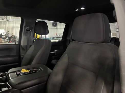 Used 2022 Chevrolet Silverado 1500 Custom image 13